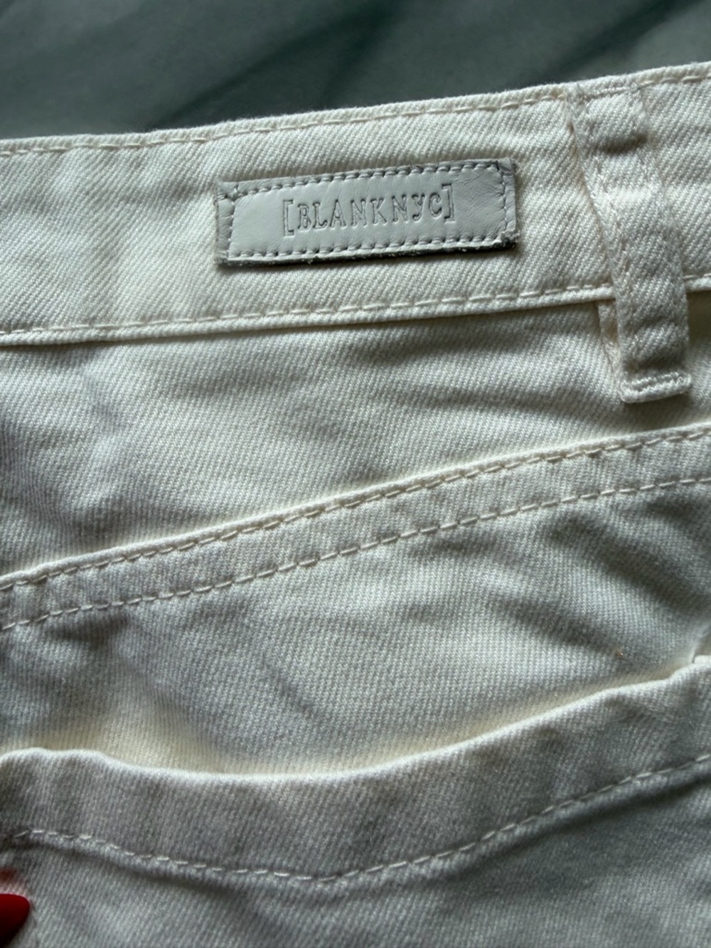 Blank NYC THE BAXTER Women’s Cream Color Straight Leg Jeans Raw Hem LIKE NEW 30 - Picture 8 of 8